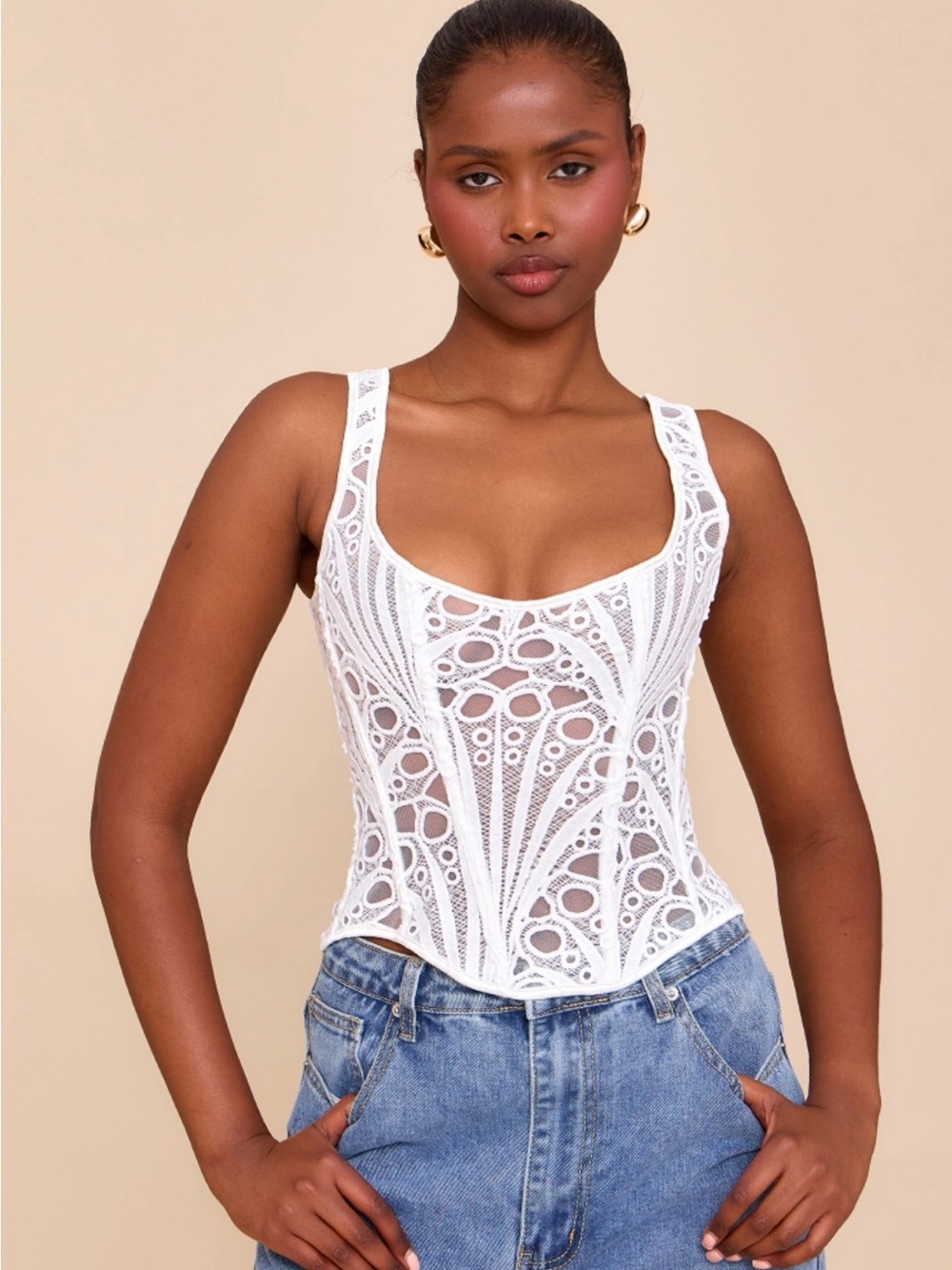 PrettyLittleThing White Lace Scoop Neck Corset Cami